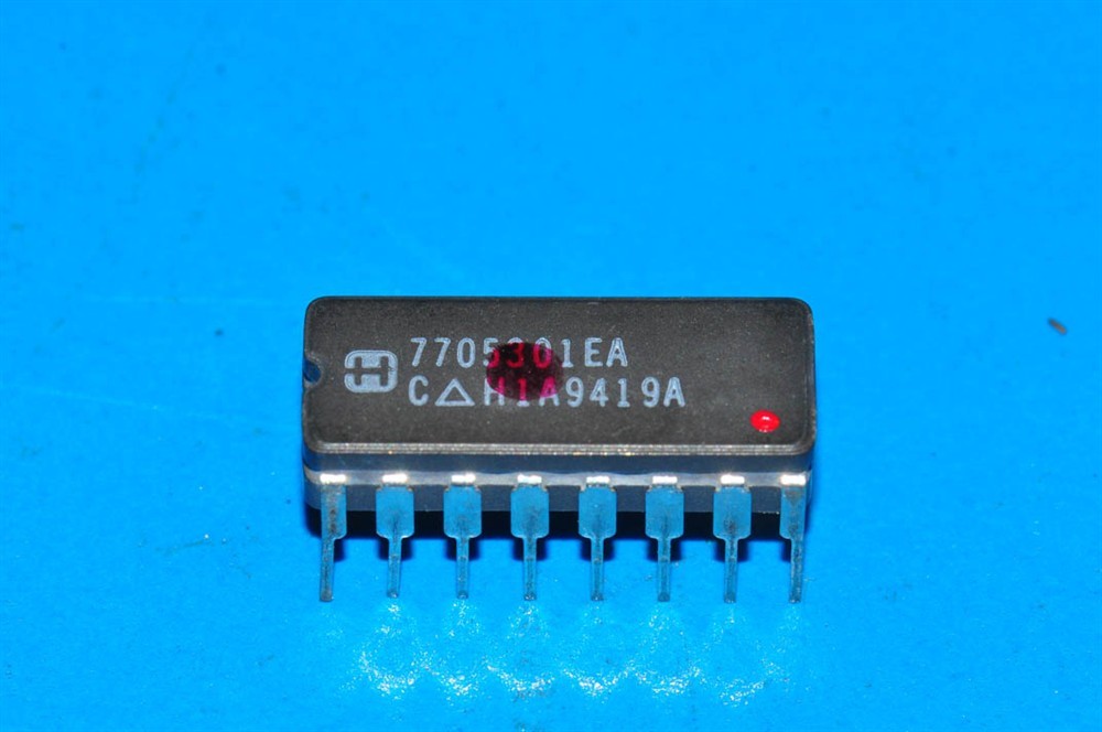 New (2pcs) 7705301EA HARRIS SEMI IC Consumer