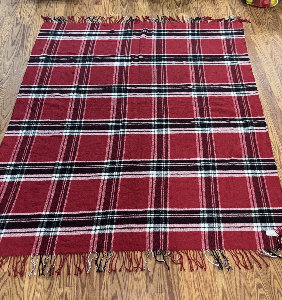 Vicolo Del Cotone Italian Red Plaid Throw/Blanket 58” X 51” With 3.5” Fringe