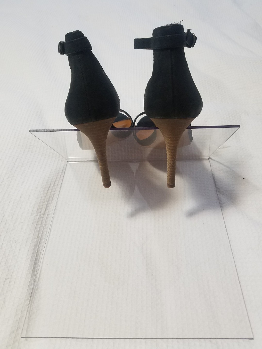 Clear Acrylic retail Shoe display holder stand riser rack shelf Home Closet