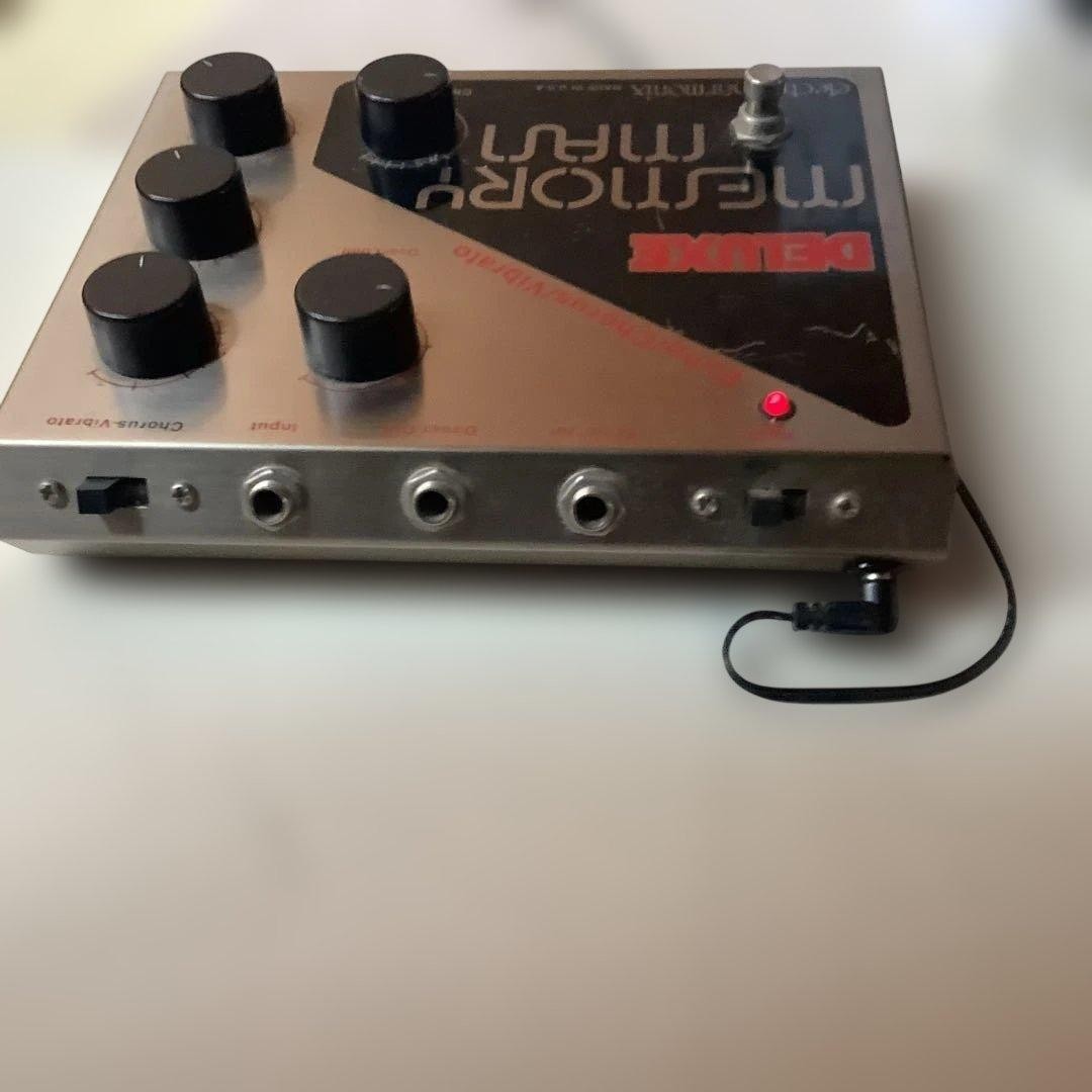 Vintage Electro-Harmonix Deluxe Memory Man Echo Chorus Vibrato Effect Pedal