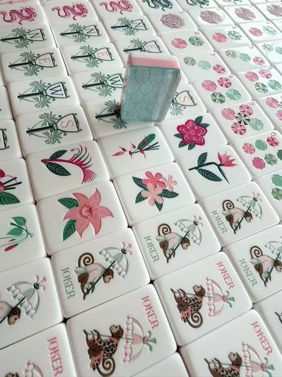Cabana Lounge American Mahjong Tiles 160 tiles Free shipping