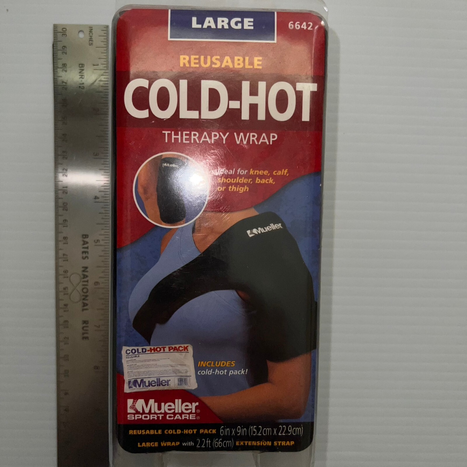 MuellerReusable Cold-Hot Therapy Wrap Includes Cold-Hot Pack Large Black