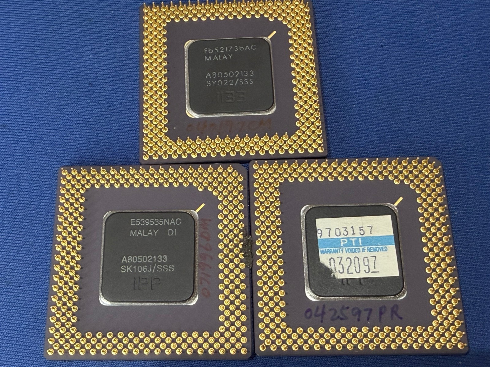 A80502133 SY022 SK106 pentium 133 INTEL GOLD PGA VINTAGE A80502-133 UOS QTY1