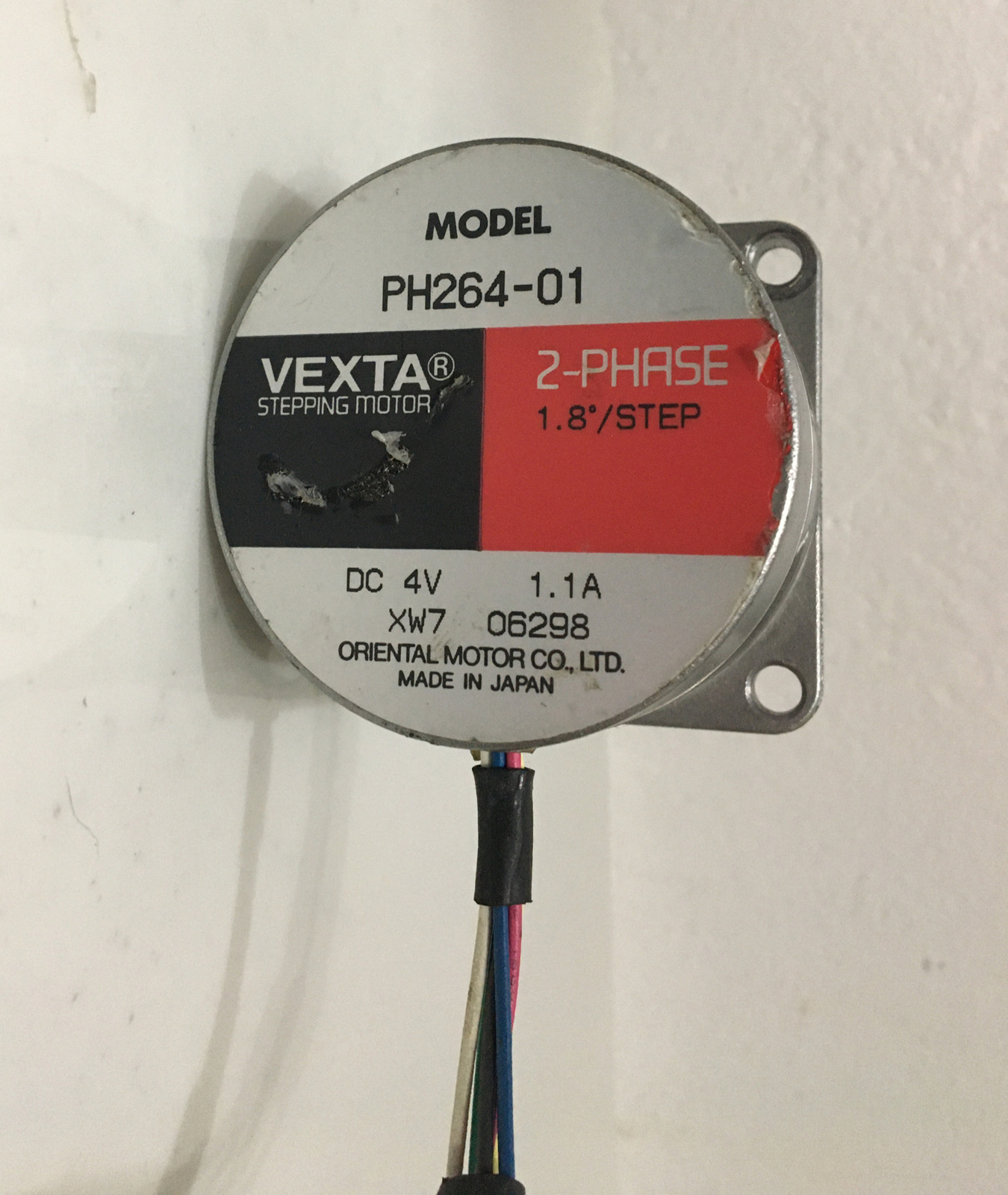 USED Oriental Motor Vexta PH264-01 2-Phase 4VDC 1.1A Stepping Motor Ships Fast