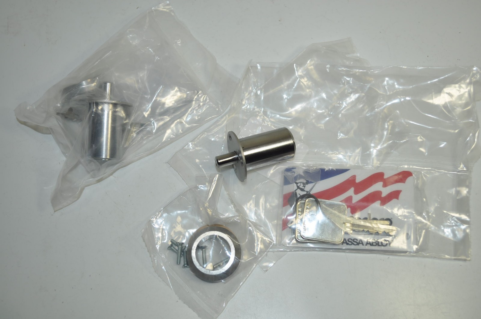 Medeco Plunger Lock 5 PIN Sliding Door Cabinet LOT 2  w/ key  # 62W61557T-26-PA