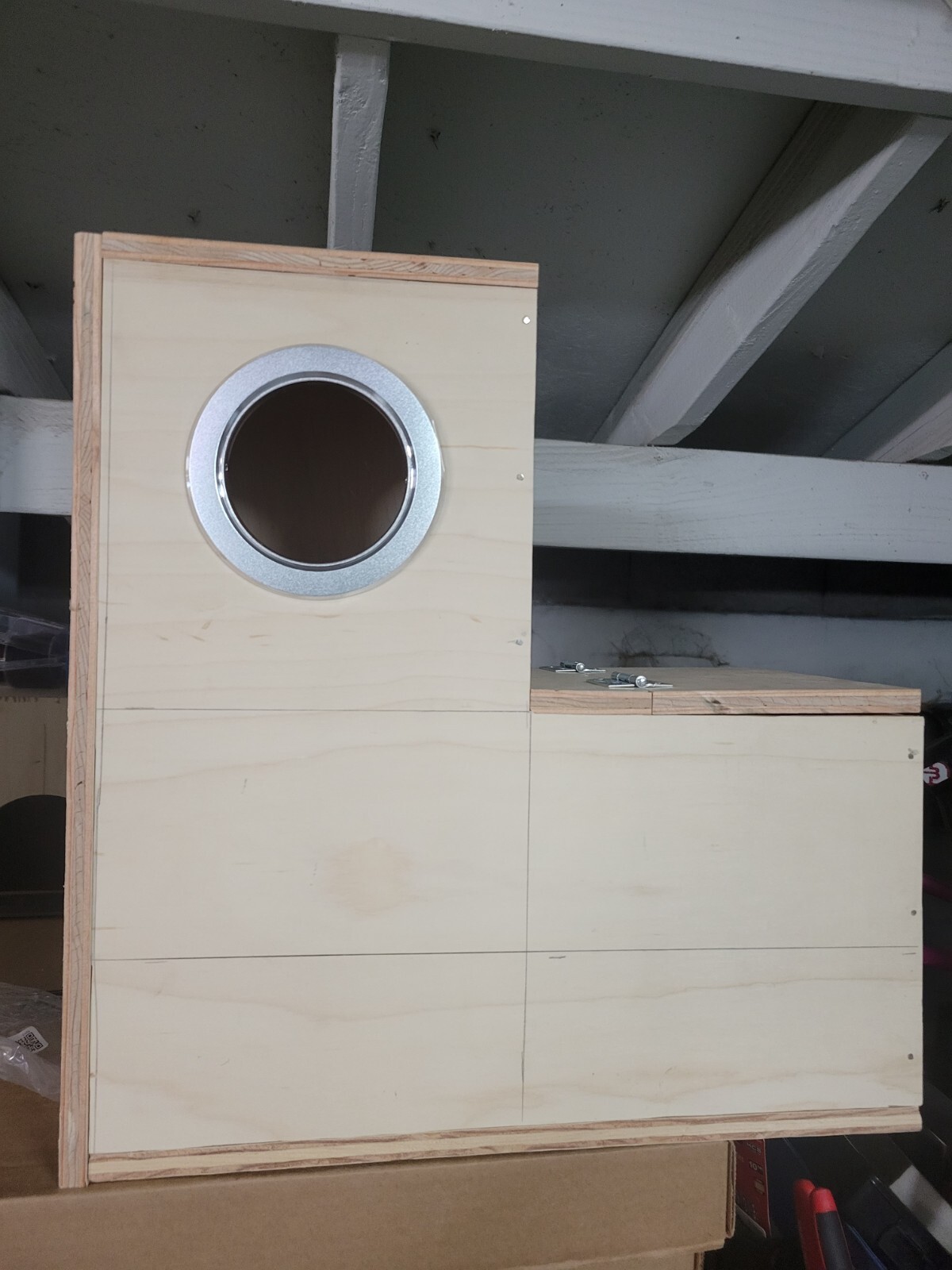 Boot Nest Box (18"x18"x9" 9" toe) For small amazons, eclectus, indian ring neck