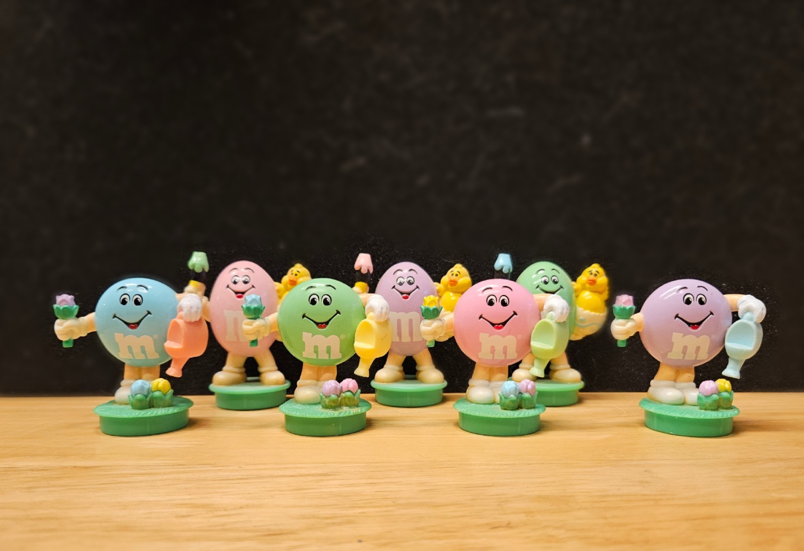 VINTAGE M&M's Multicolor Spring Figurine Set Candy & Nuts Collectible Figures