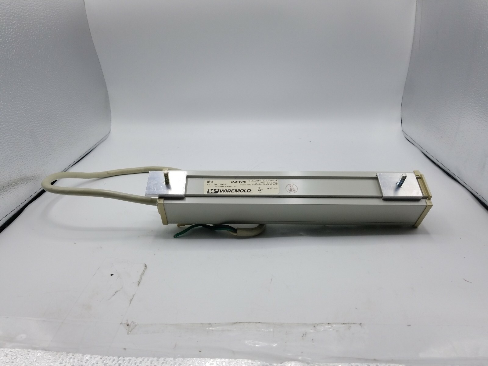 Wiremold R610