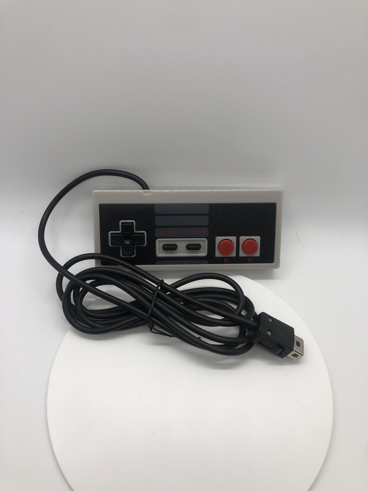 NES Style Classic Controller for Nintendo NES Classic Console, Wii, Wii U. Mint!
