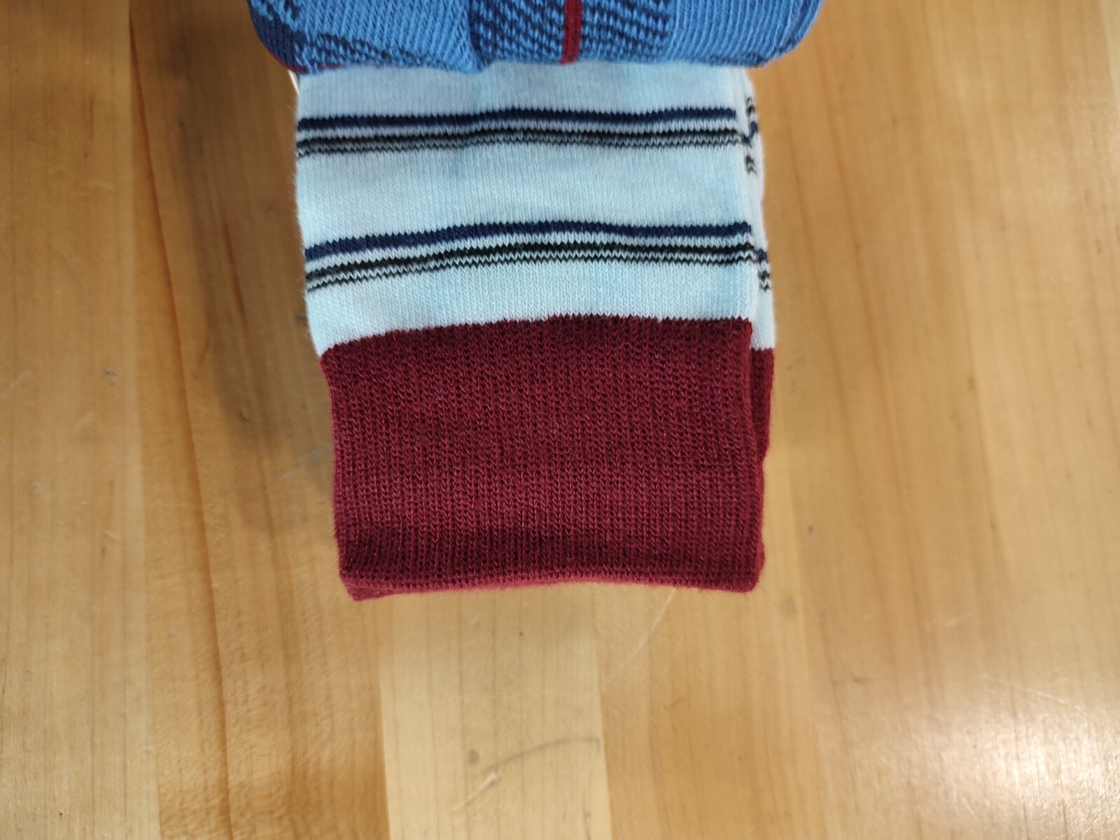 Men's Club Room 4 Pack Crew Socks Dress Socks Multi Color Blues Shoe Sizes 8-13
