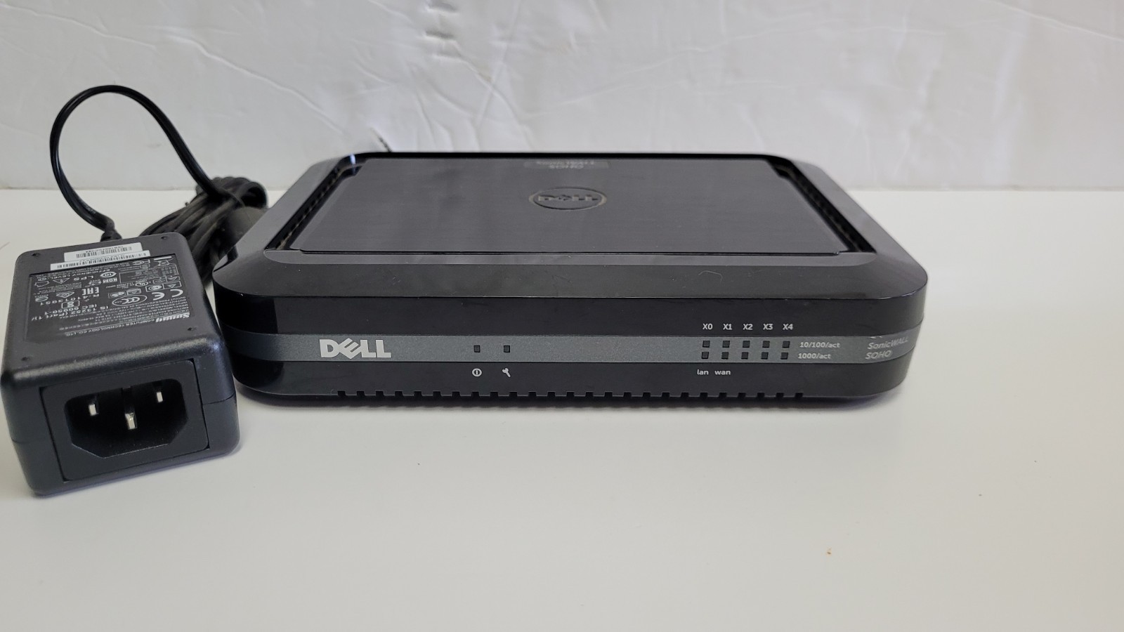 SonicWALL SOHO APL31-0B9 5-Port Network Security Device Not Tested, Parts Only