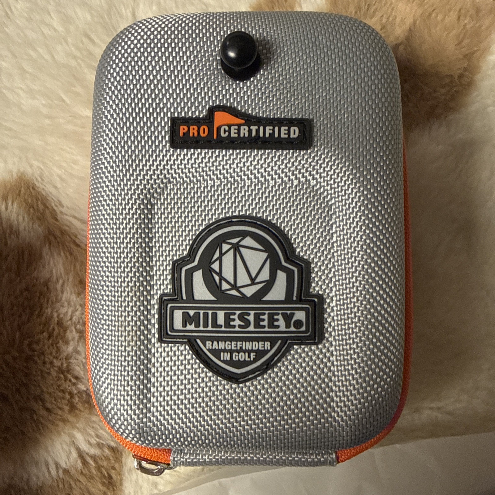 Mileseey Professional 660Yards Golf Range Finder with Slope Compensation
