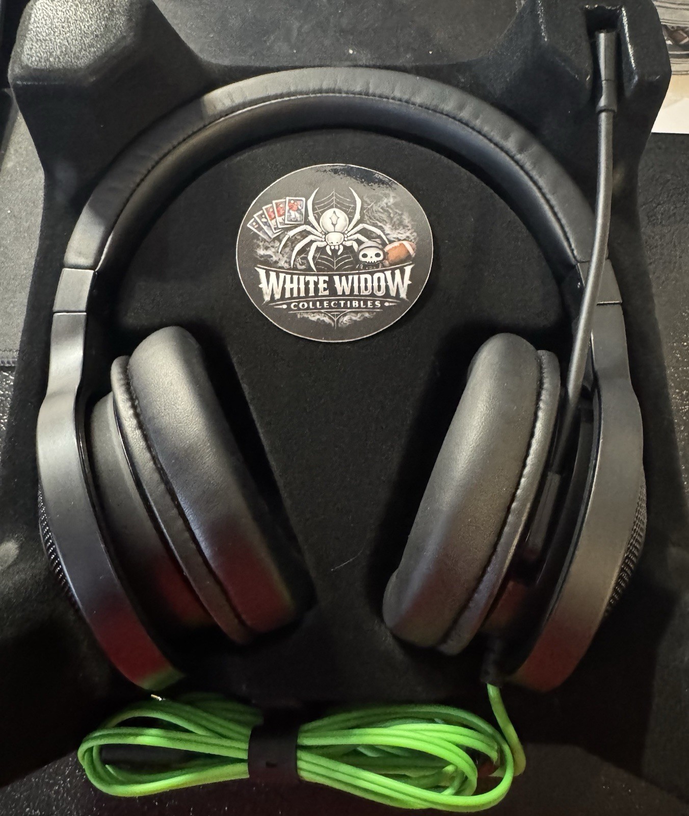 Razer Kraken Essential Gaming Headset – 3.5mm Wired – Brand New – Lightweight