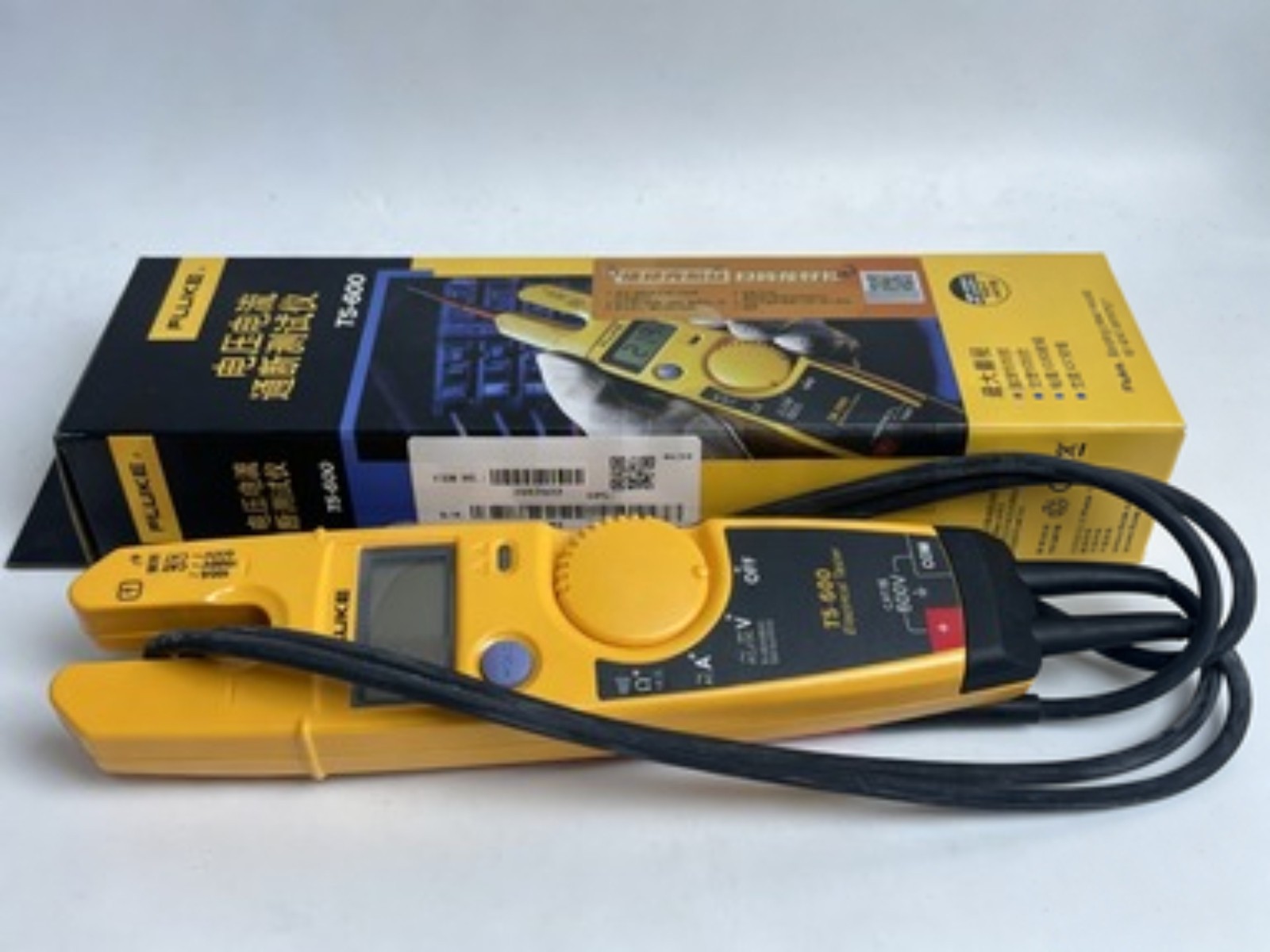 Fluke T5-600 Clamp Meter Continuity Current Electrical Tester #Z