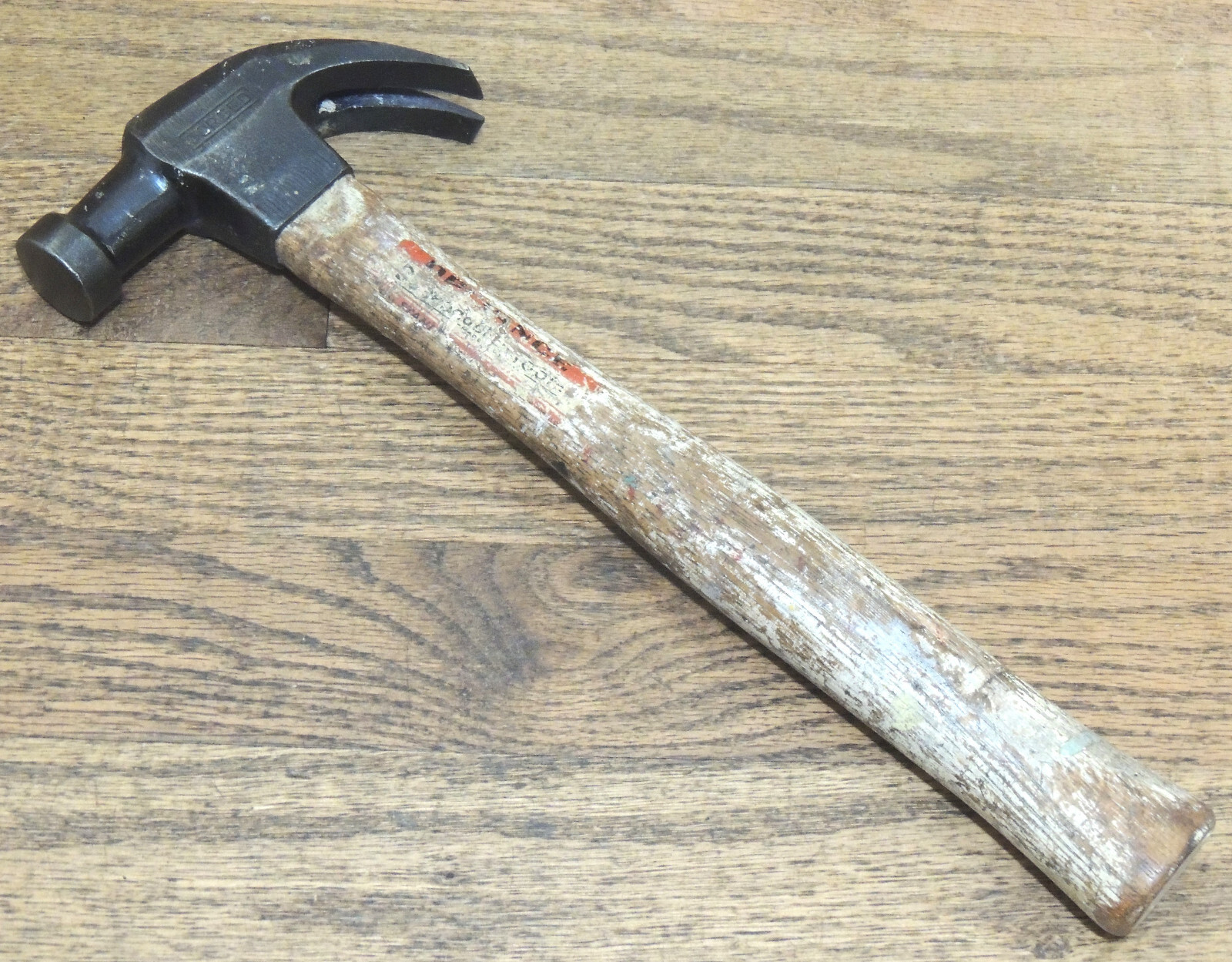16 oz. DEFIANCE by STANLEY CLAW HAMMER w/ORIGINAL HANDLE-VINTAGE HAND TOOL