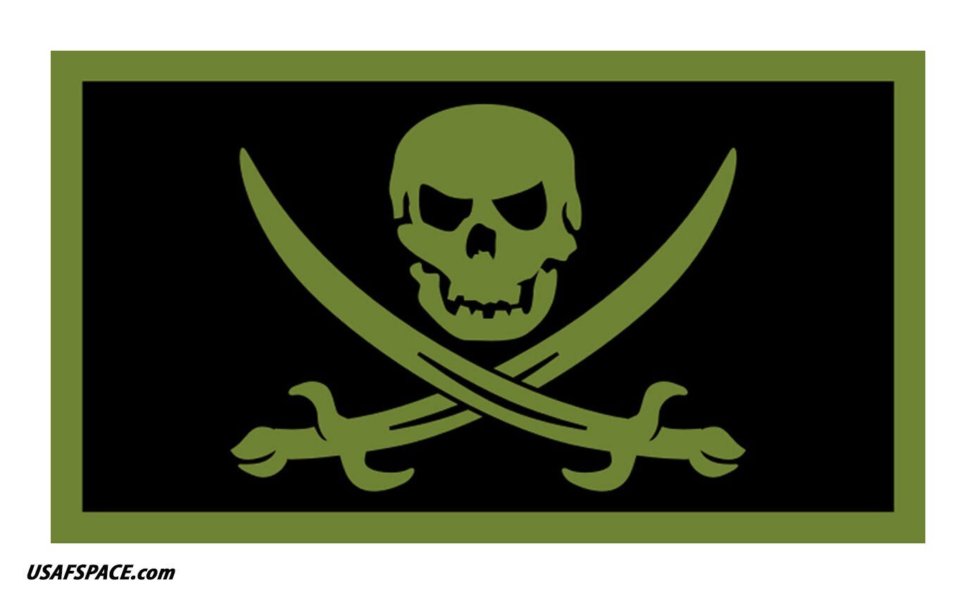 Authentic US MILITARY-IR -SKULL SABERS-INFRARED REFLECTIVE-USAF-ARMY-GREEN PATCH