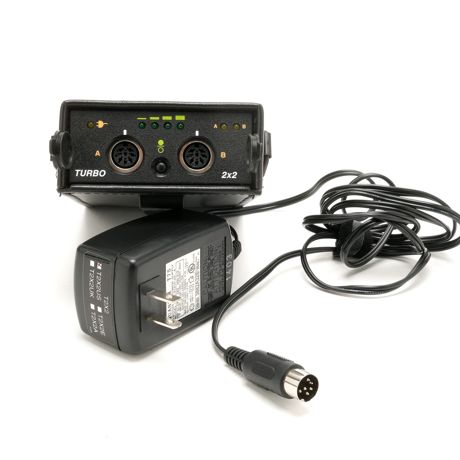 Quantum QFlash T5D Flash w/ Turbo 2x2 Battery Pack
