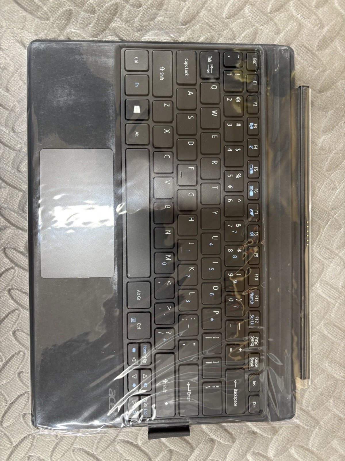 Acer Switch 3 and 5 SW312-31 N17H1 keyboard NK.I1213.07Y