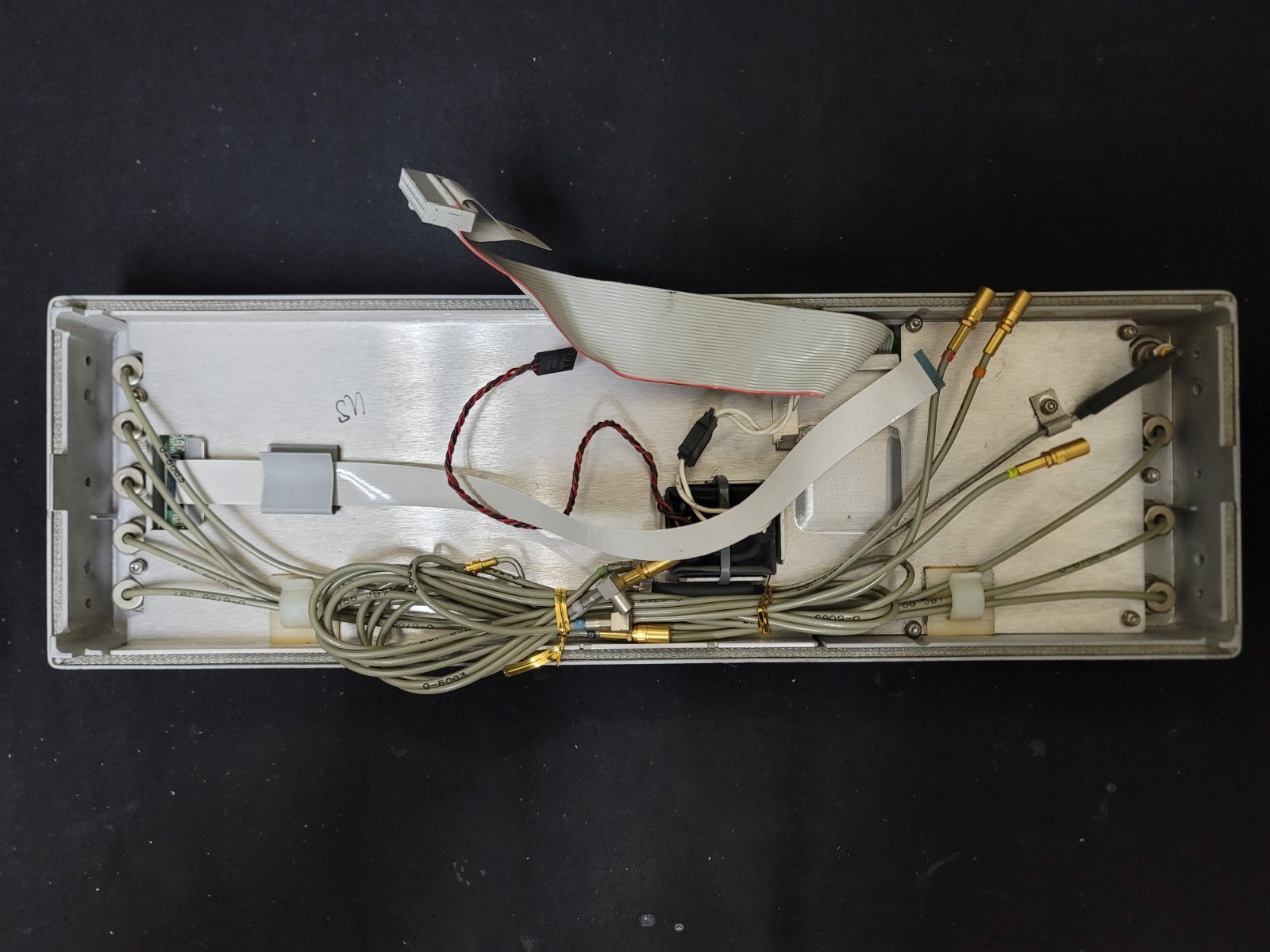 Agilent E4431B 250kHz - 2Ghz front panel , As-Is (0105)