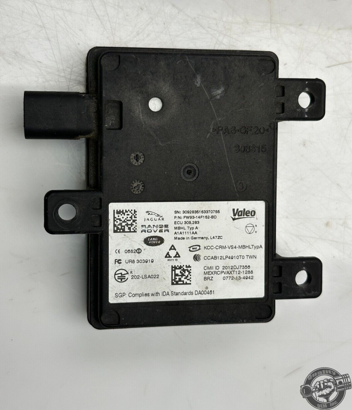 2017-2020 JAGUAR F-PACE  REAR LEFT / RIGHT BLIND SPOT SENSOR CONTROL MODULE OEM