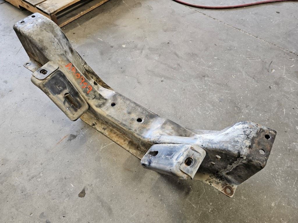 USED 2007FORD F53 RV ENGINE CROSSMEMBER 5U94-5026 AD FLEETWOOD BOUNDER V10 GAS