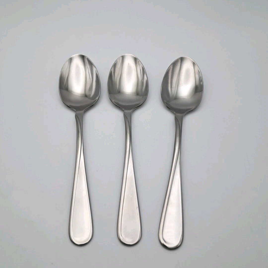 ONEIDA Flight Reliance 3 Oval Soup Spoons Glossy Stainless Flatware China Modern