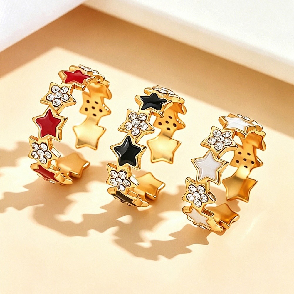 Star Shaped Pentagram Ring in Stainless Steel with 18K Gold Vacuum Plating
