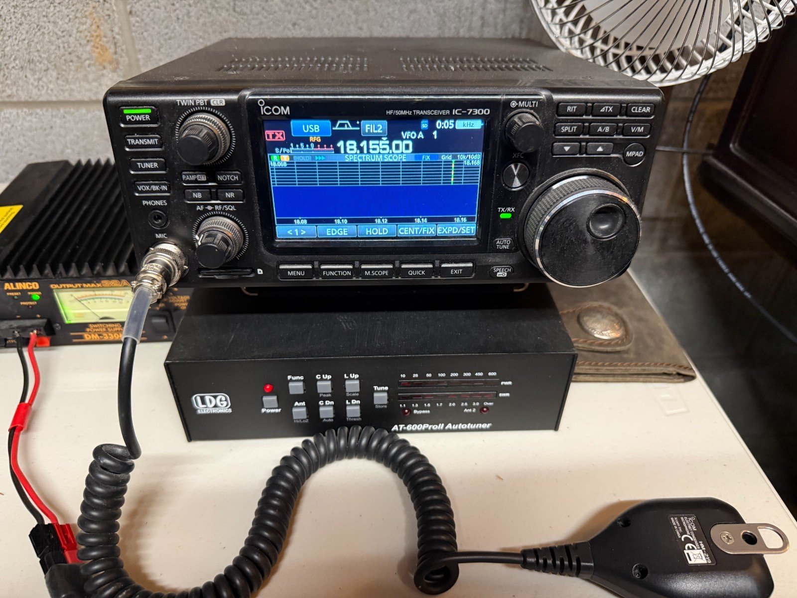 Icom 7300 02 Direct Sampling Shortwave Radio - Black