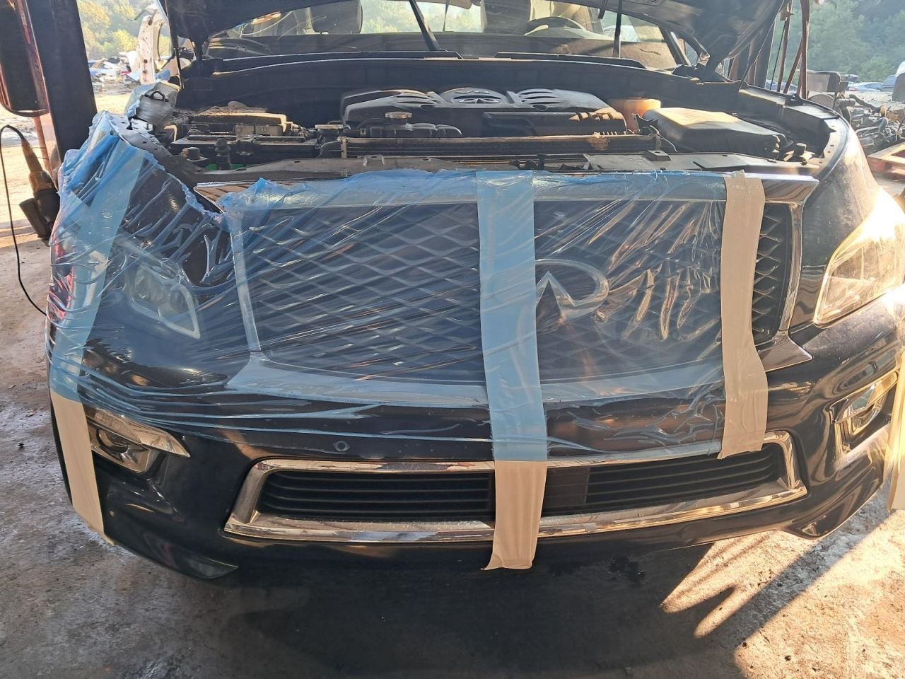 QX80 2016 Glove Box 4795127