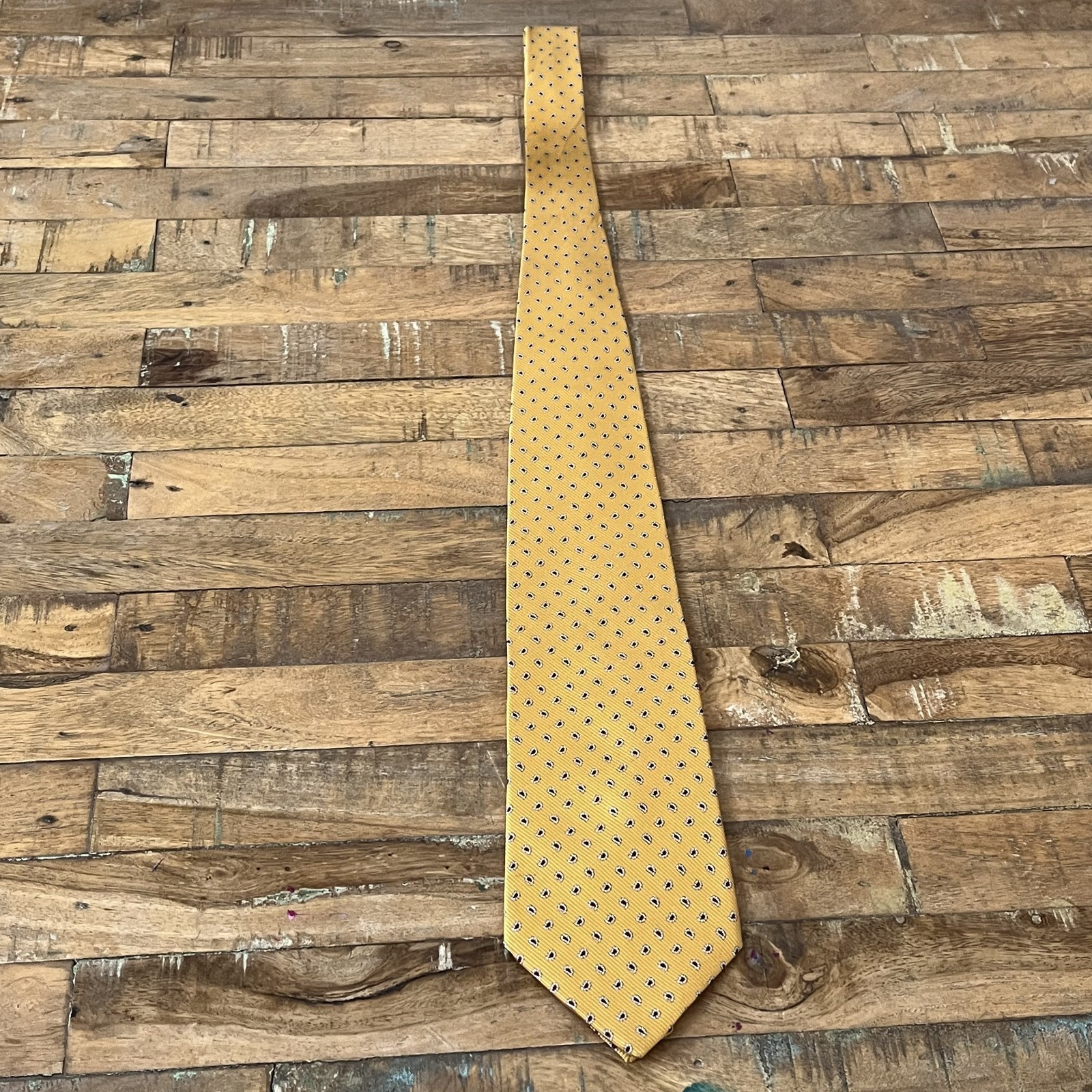 Brooks Brothers Makers Pure Silk Neck Tie 56" Yellow Paisley Pattern