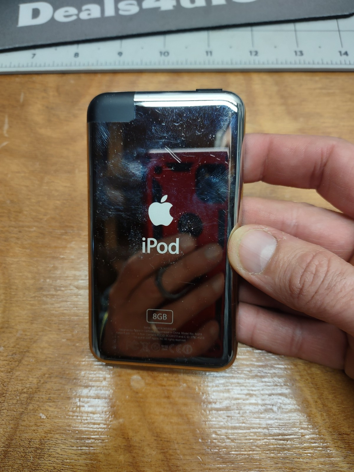 Apple iPod Touch model A1288 8gb Chrome Excellent Pre Owned Condition