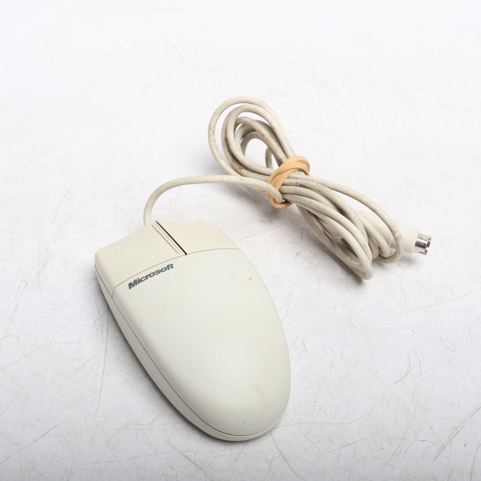 Microsoft 2-Button PS/2 Compatible Basic Mouse - X03-69945 - Trackball