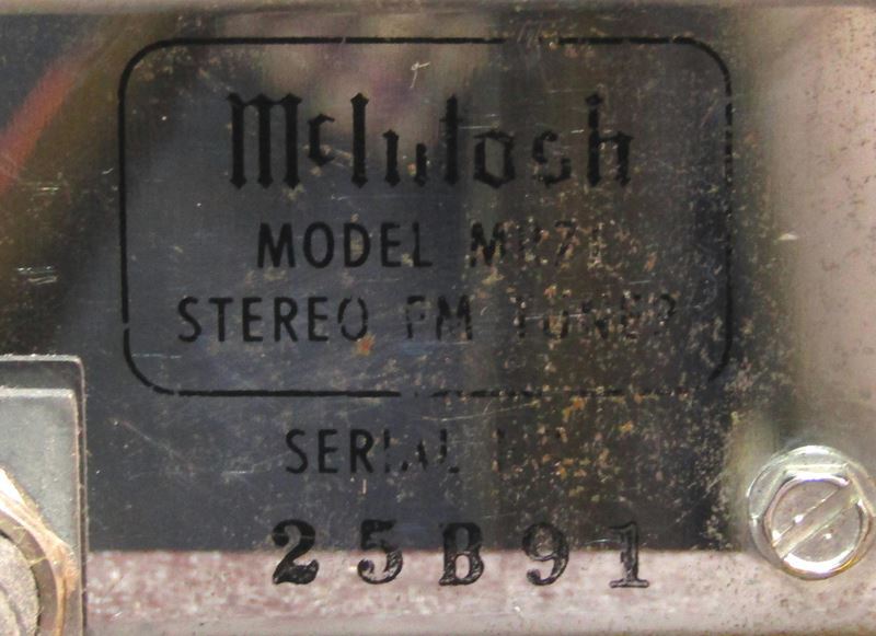 McIntosh MR71 Stereophonic FM Tuner Working Fullymaintained w/outer wooden frame