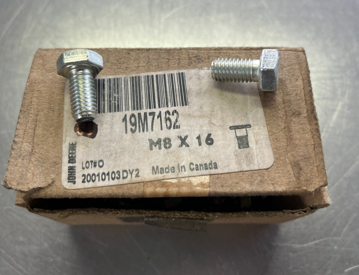 19M7162   GENUINE  OEM  John Deere   BOLT   QTY of 2  Bolts