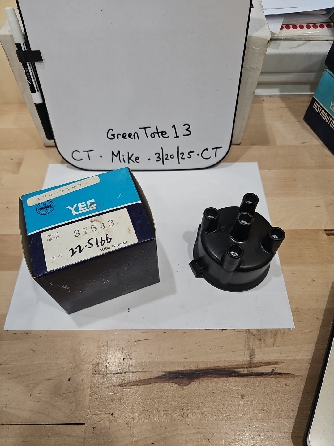 YEC 37543 174-3145 Distributor Cap NOS