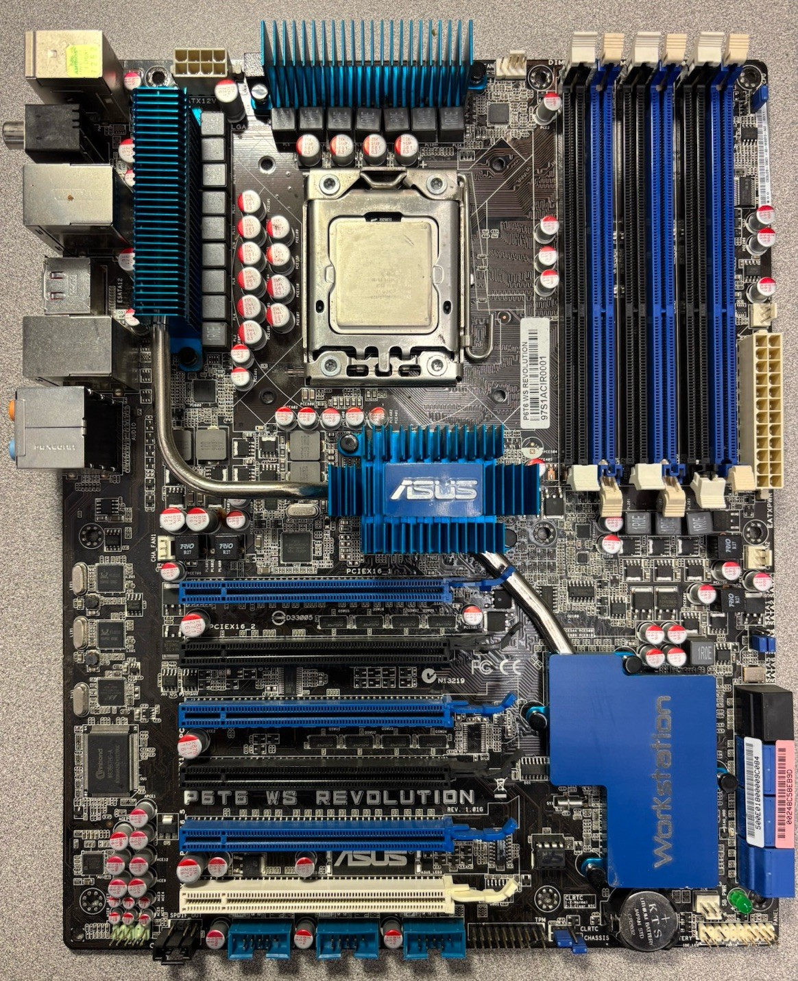 ASUS P6T6 WS REVOLUTION Motherboard LGA1366 DDR3 ATX X58 with Intel i7-920 CPU