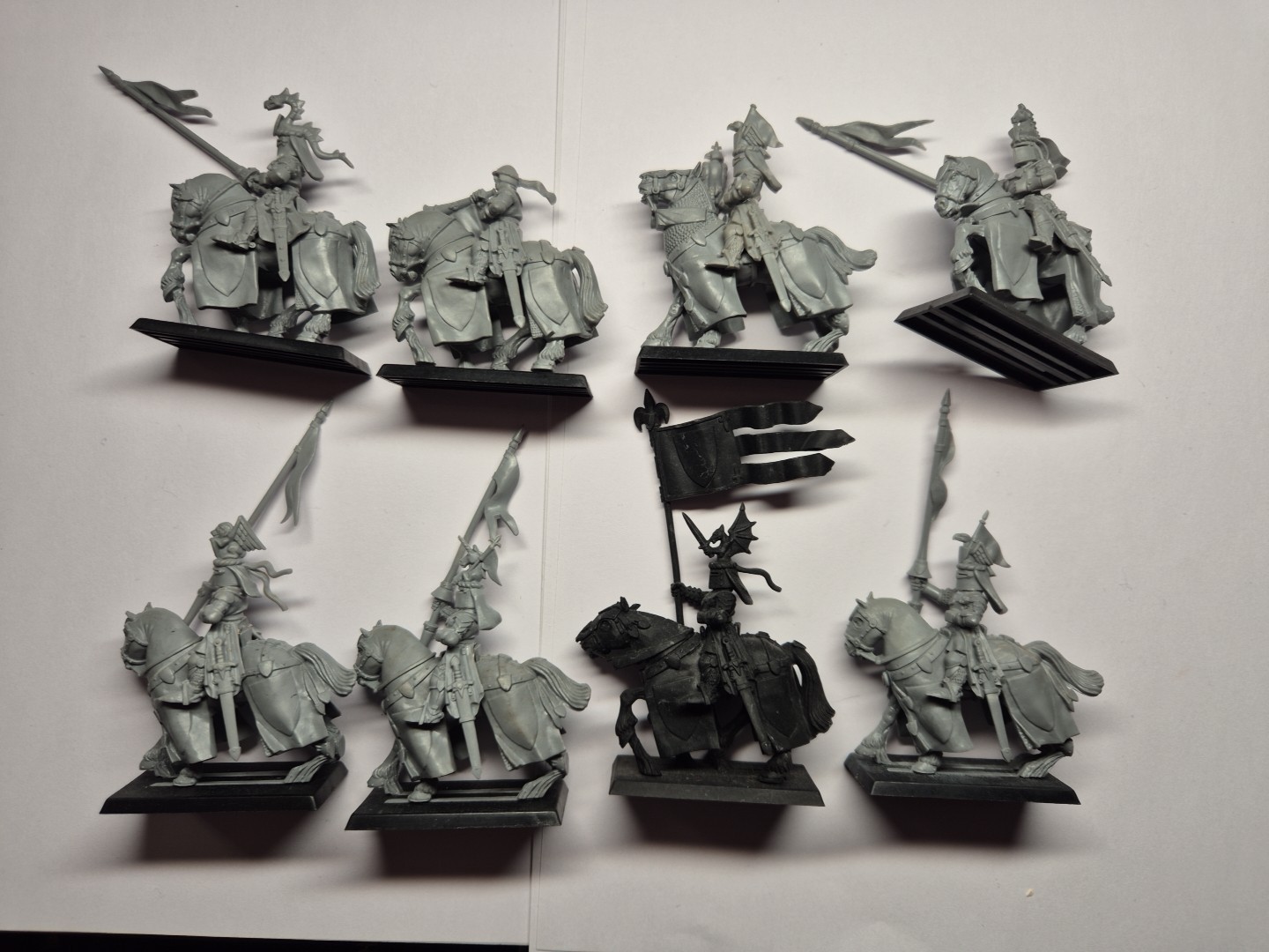 8x Bretonnian Knights of The Realm Warhammer The Old World (C)c