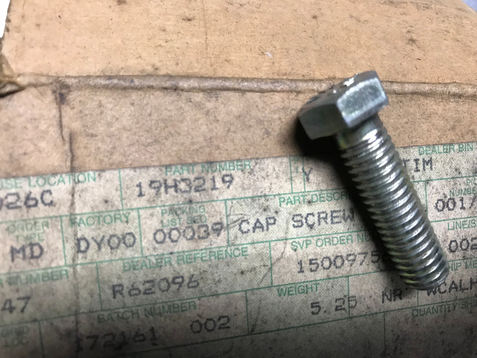 19H3219  GENUINE John Deere  CAP SCREW BOLT   Replaces 19H2545 & H80579