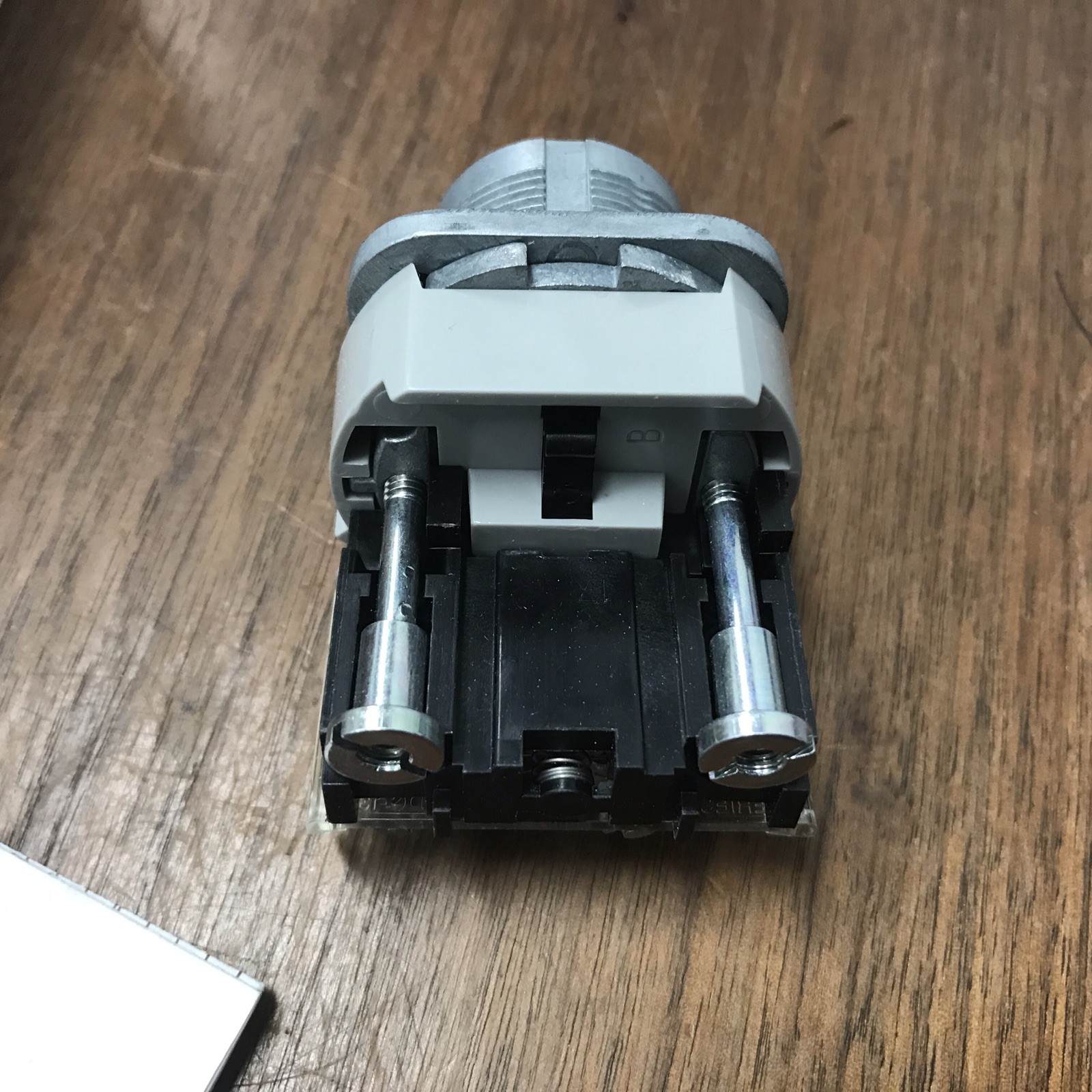 NEW OPEN BOX ALLEN BRADLEY 800T-H2 SELECTOR SWITCH SER T