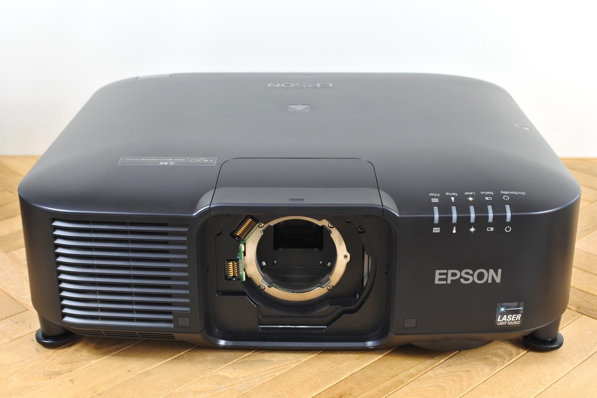 Epson EB‑L1075U Laser Projector ・ 15040h ・ WUXGA 7000lm ・ Body Only