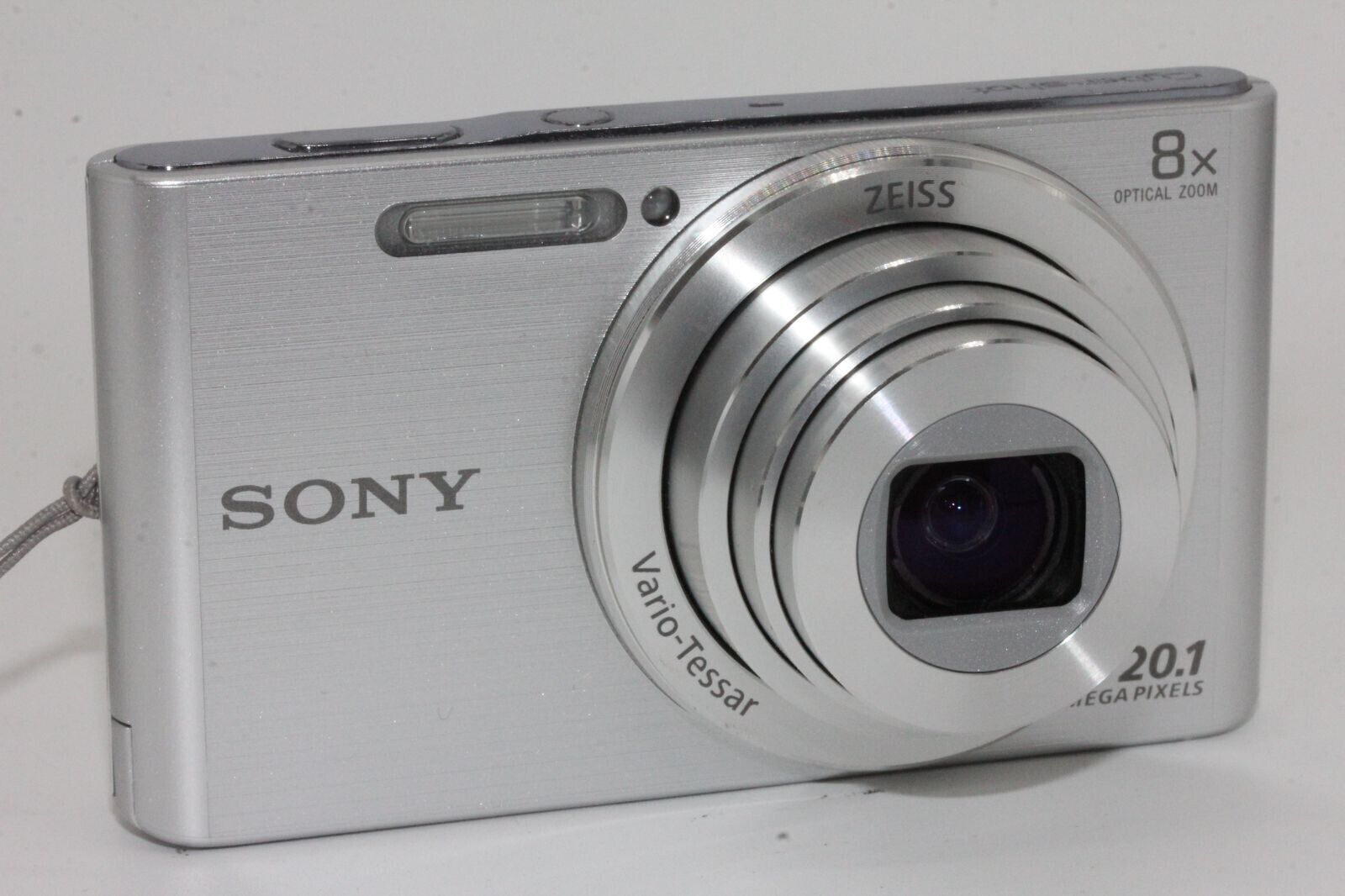 Sony DSC-W830 Cyber-Shot 20.1MP 8x zoom CCD Digital Camera Silver