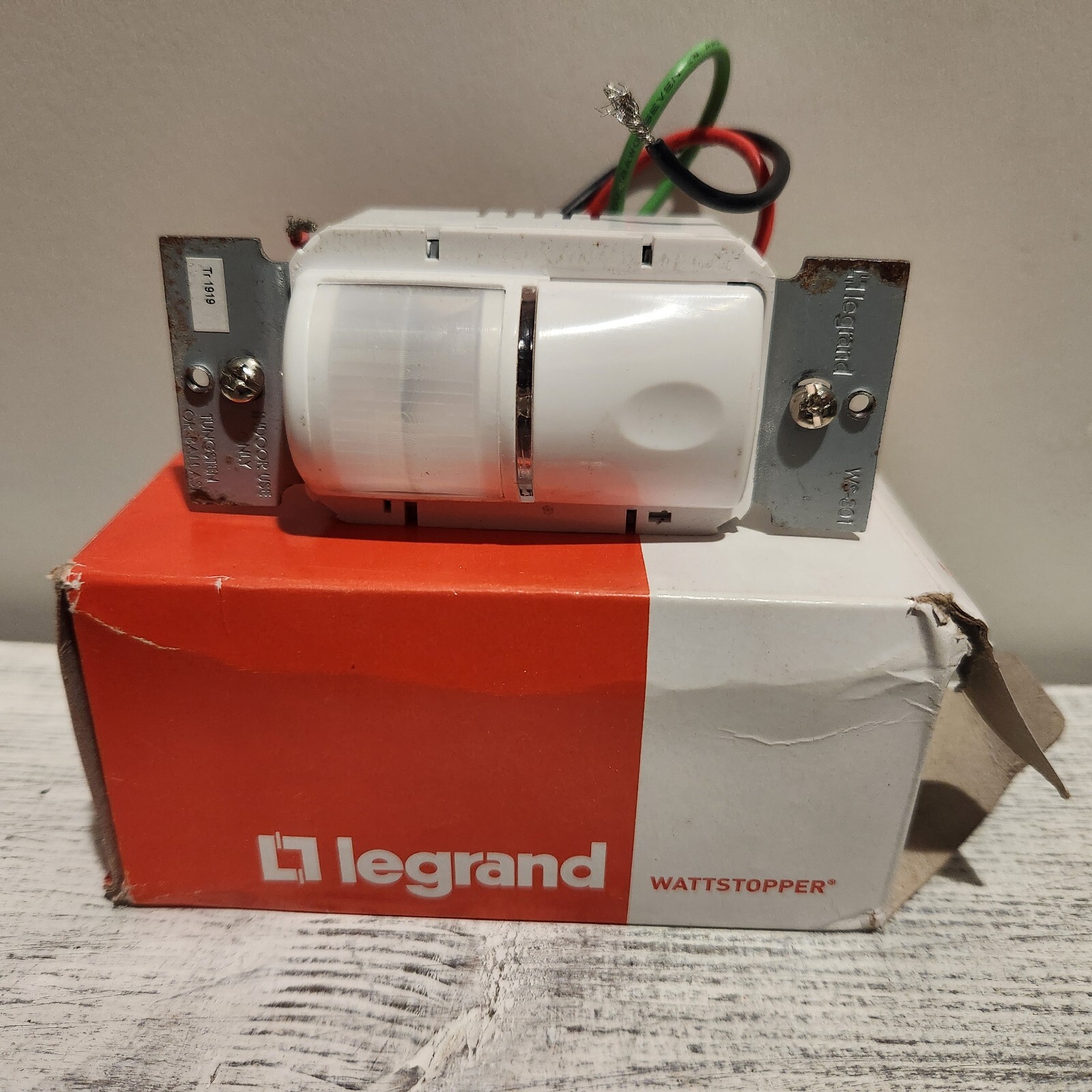 Legrand Wattstopper WS-301-B  PIR Wall Switch Sensor