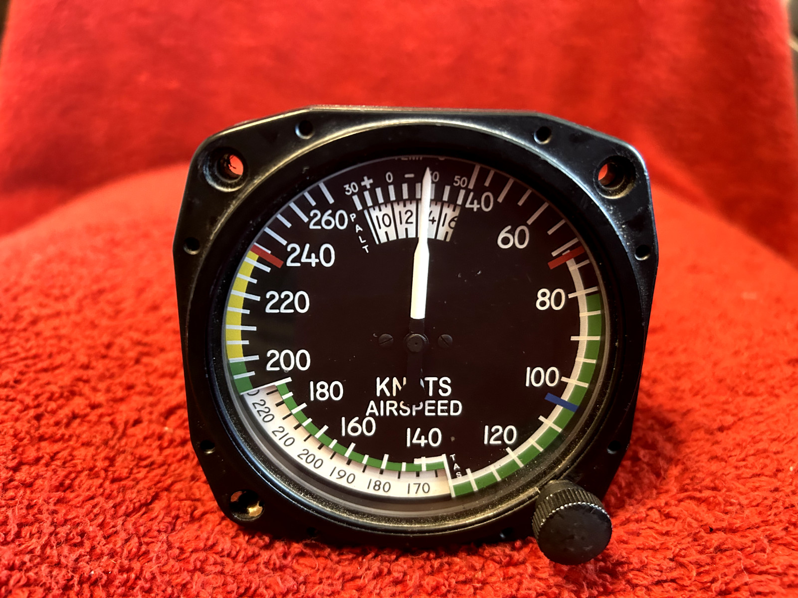 UNITED INSTRUMENTS TRUE AIRSPEED INDICATOR P/N 8130