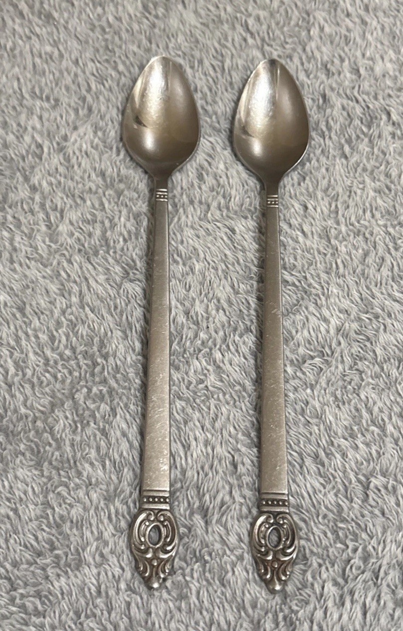 Oneida Silver Danish Court 2 Spoons Stainless 1881 Rogers