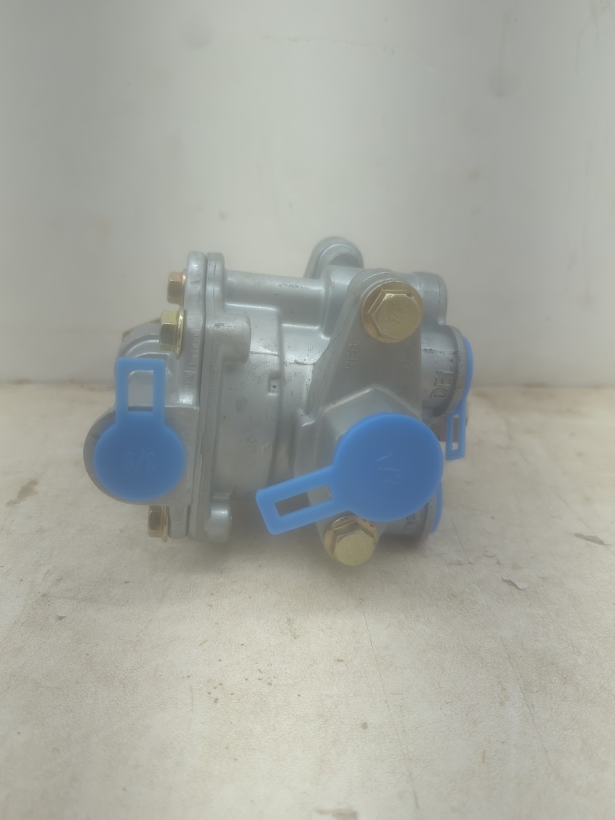 Spring Brake Control Valve 170.110171