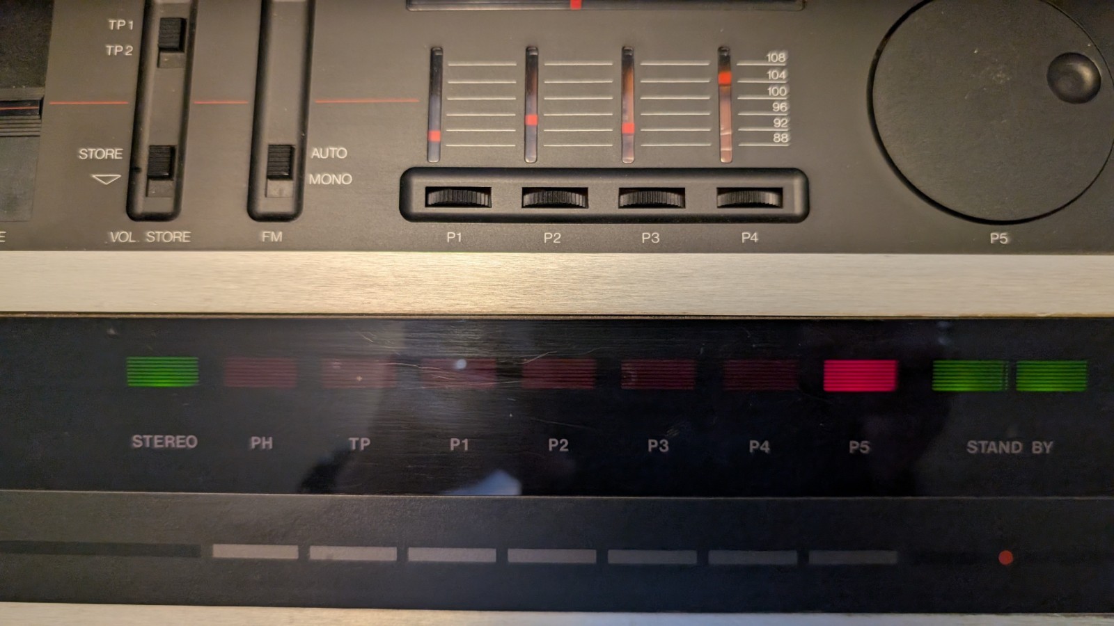 Bang & Olufsen Beomaster 2000 Type 2323- Power Tested only