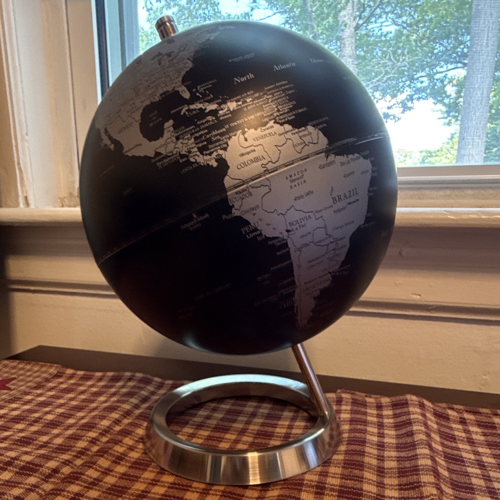 gry mattr Globe Trotter Tabletop Rotating Globe Metal Base 11in Black/Silver