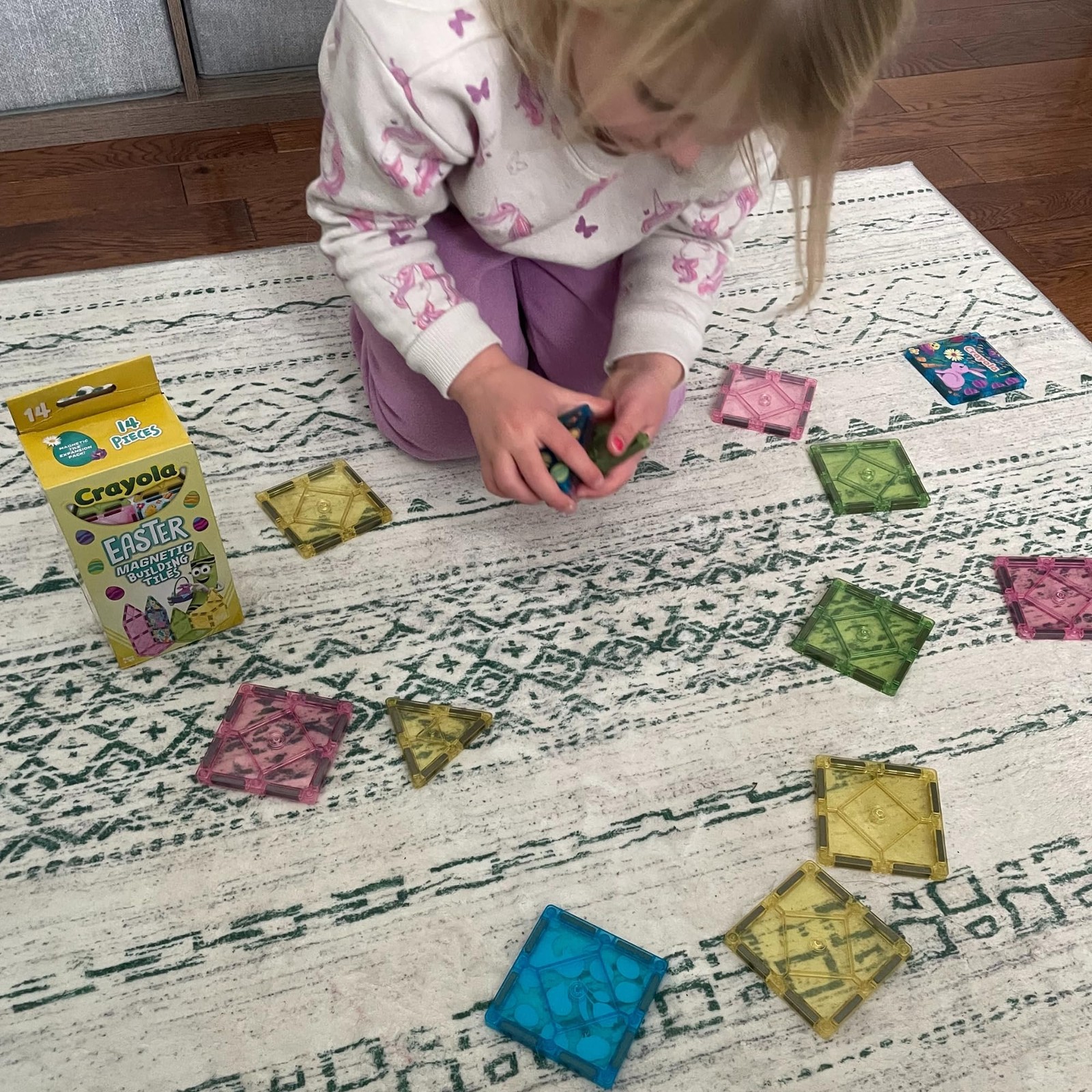 CreateOn Crayola Easter Magentic Tile Set - STEM & Montessori Building & Educati
