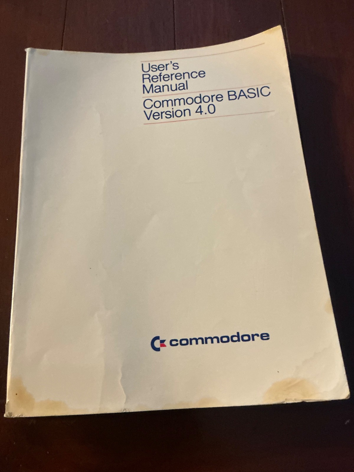 VTG  USER'S REFERENCE MANUAL COMMODORE BASIC VERSION 1982