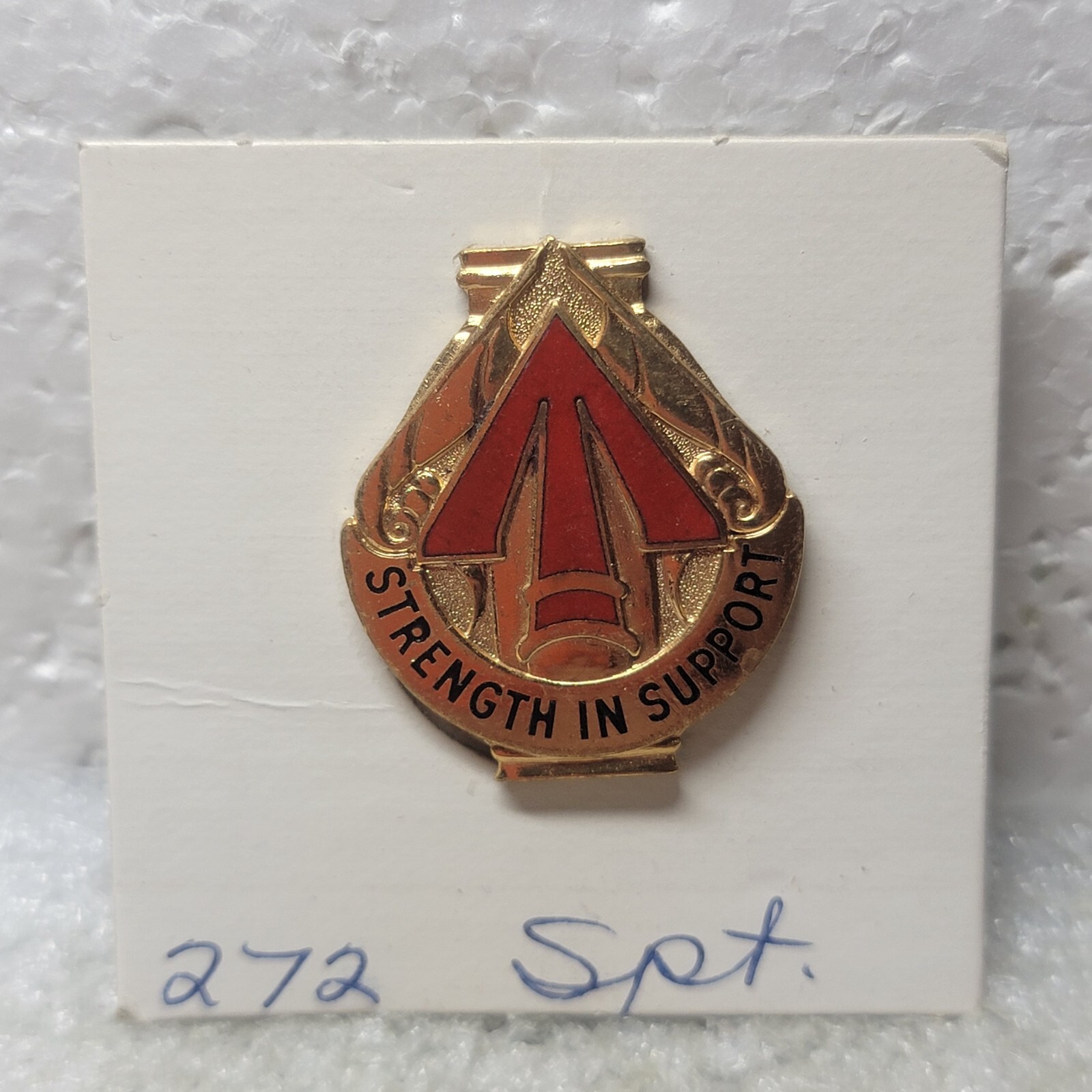 VTG Authentic US Army 272nd Maintenance Battalion Crest DI DUI Insignia Pin A26